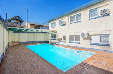Holiday houses & accommodation in Cowra