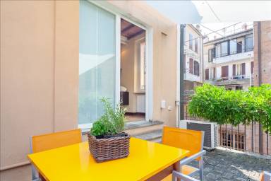 Apartment Balcony/Patio Ferrara