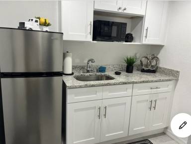 Apartment Pet-friendly Anclote River Heights