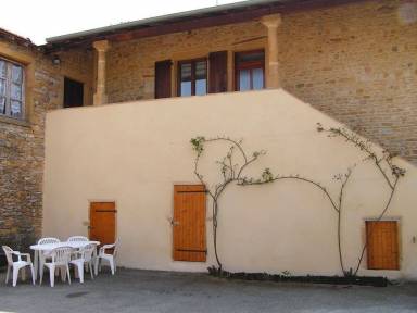 House Saint-Vérand