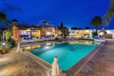 Villa Yard Ibiza