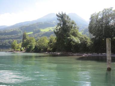 Ferienwohnungen & Unterkünfte im Kanton Glarus  - HomeToGo