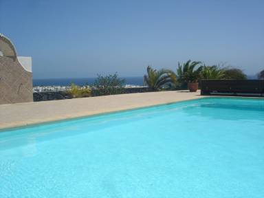Villa Tías