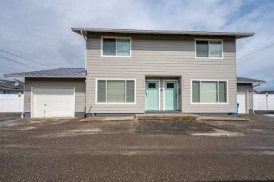 House Reedsport