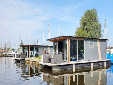 Gezellige vakantiehuizen in watersportplaats Heeg - HomeToGo