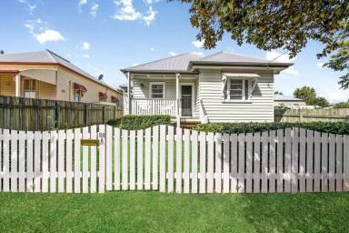 Cottage Air conditioning East Toowoomba