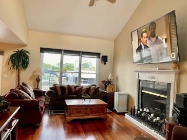 House Harrison charter Township