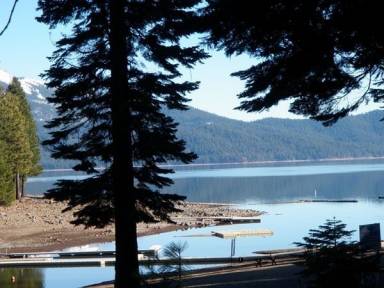 House Lake Almanor