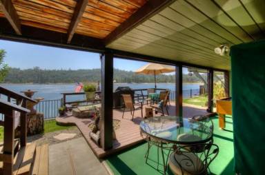 Cabin Balcony/Patio Bass Lake