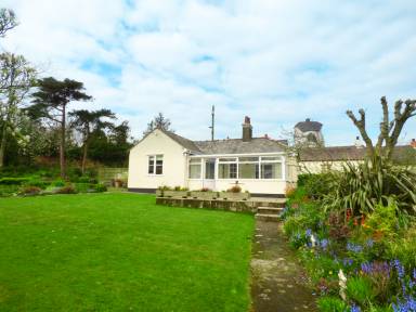 Cottage Llanbadrig