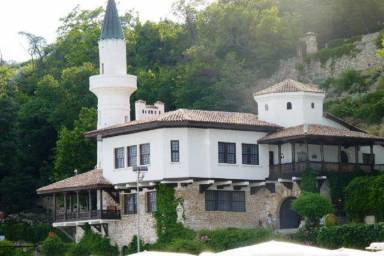 Villa Tutrakantsi