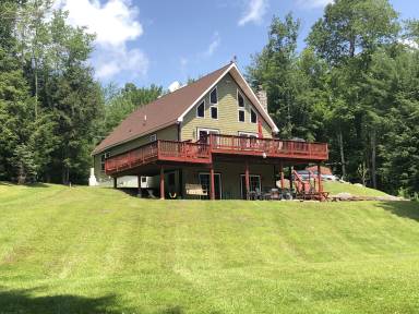 House Maplecrest