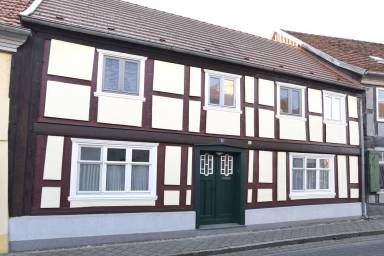 House Lenzen