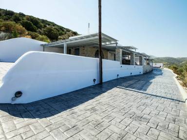 Villa Paro