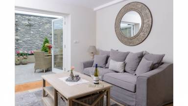 Apartment Balcony/Patio Killaha East