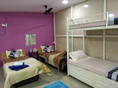 Private room Air conditioning Unnat Nagar III
