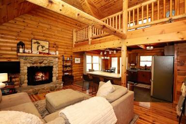Cabin East Jordan