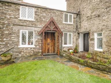 Cottage Yard Camelford