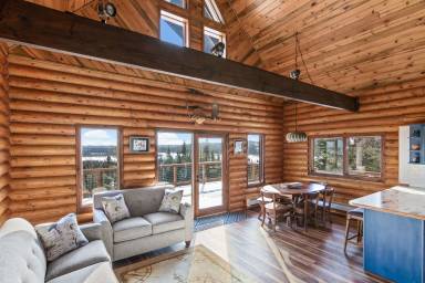 House Balcony/Patio Clam Gulch